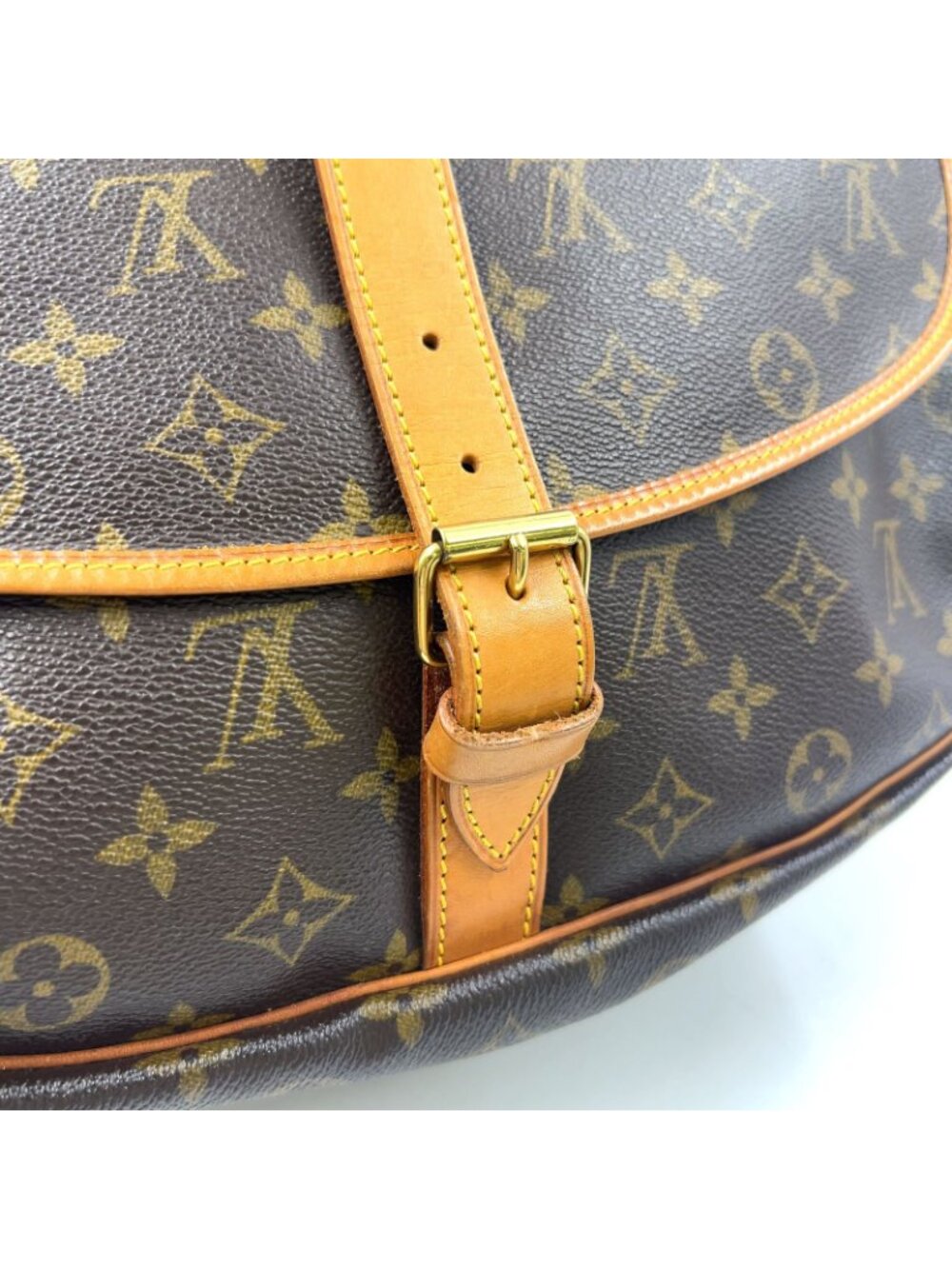 Louis Vuitton Saumur 35 Monogram Leather Brown Light Shoulder Bag Gold - Picture 10 of 15